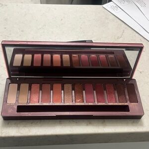 Urban Decay Naked Cherry eyeshadow palette